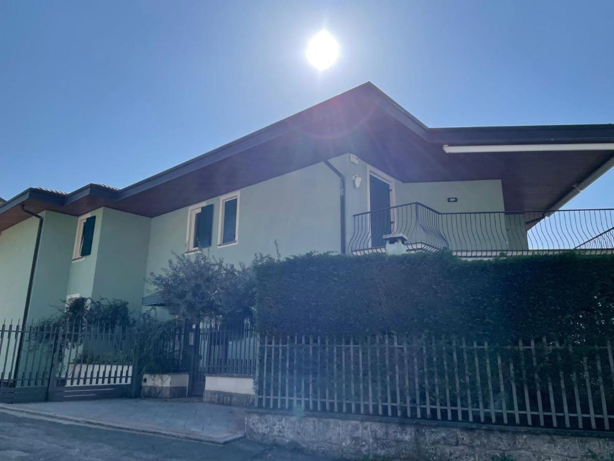 Villa Casa Caponetti Costa Volpino Exterior foto