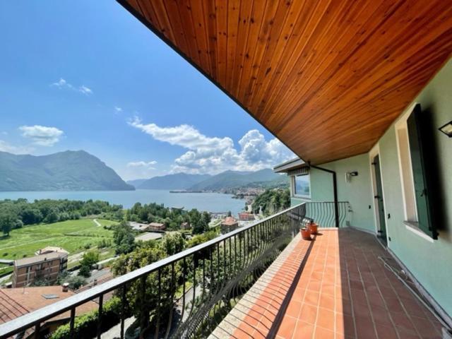 Villa Casa Caponetti Costa Volpino Exterior foto