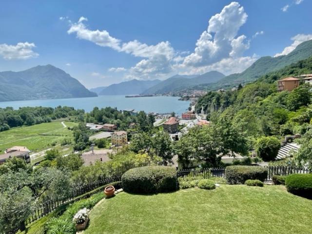 Villa Casa Caponetti Costa Volpino Exterior foto